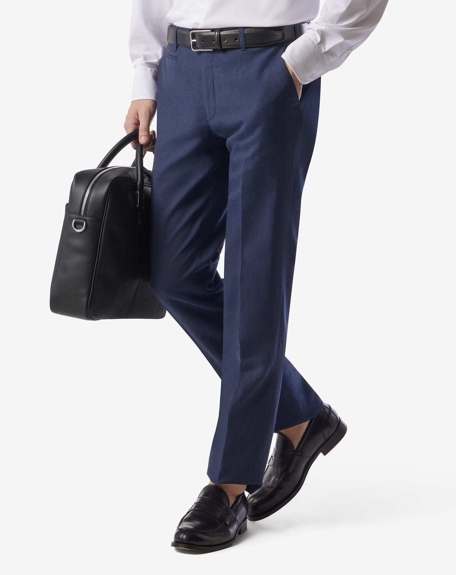 Washing
Blue wool and linen chambray trousers