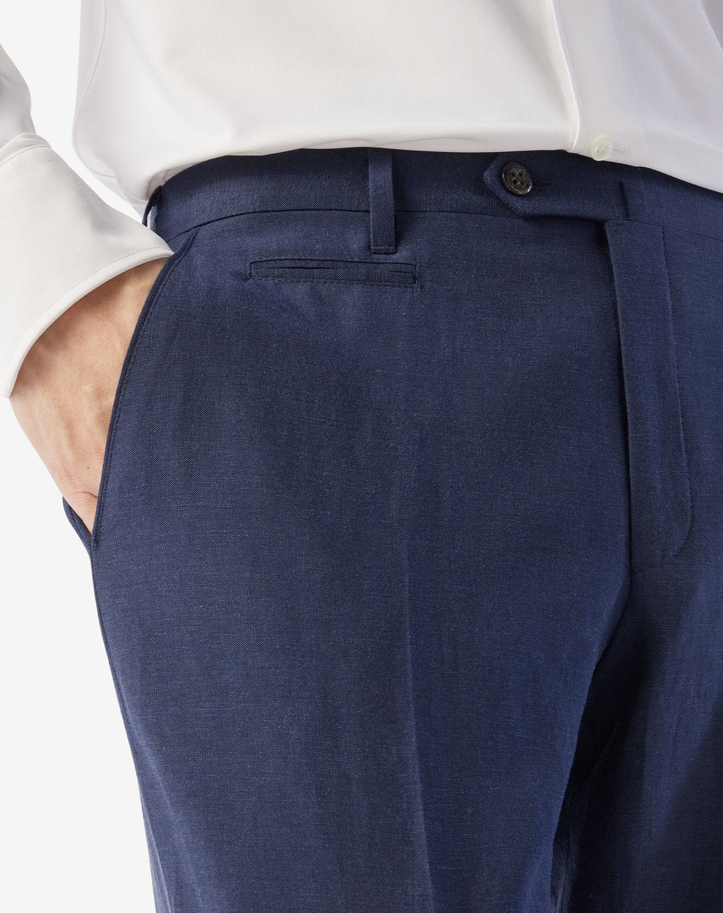 Washing
Blue wool and linen chambray trousers
